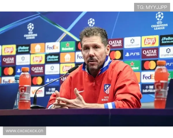 西蒙尼球队关键球员近期表现稳健，持续提升战术执行力