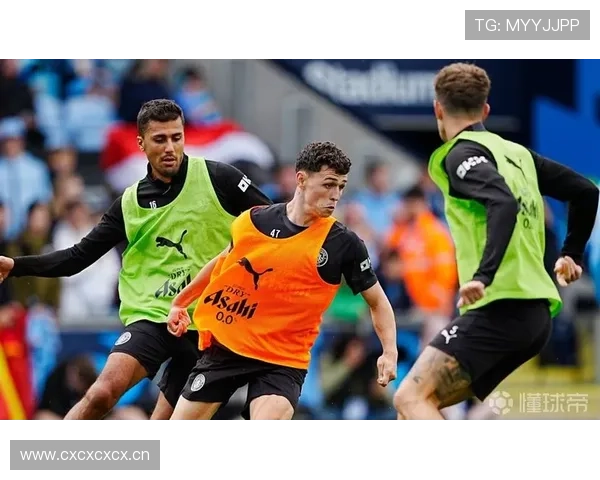 罗德里重申对曼城俱乐部的承诺，表现稳健备受期待