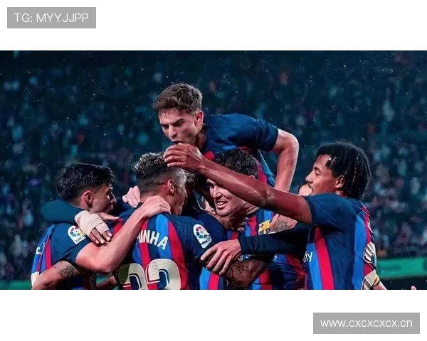 巴萨重建方向模糊,逐步反映在球队本赛季表现与竞争格局变化 巴萨重建方向模糊,逐步反映在球队本赛季表现与竞争格局变化